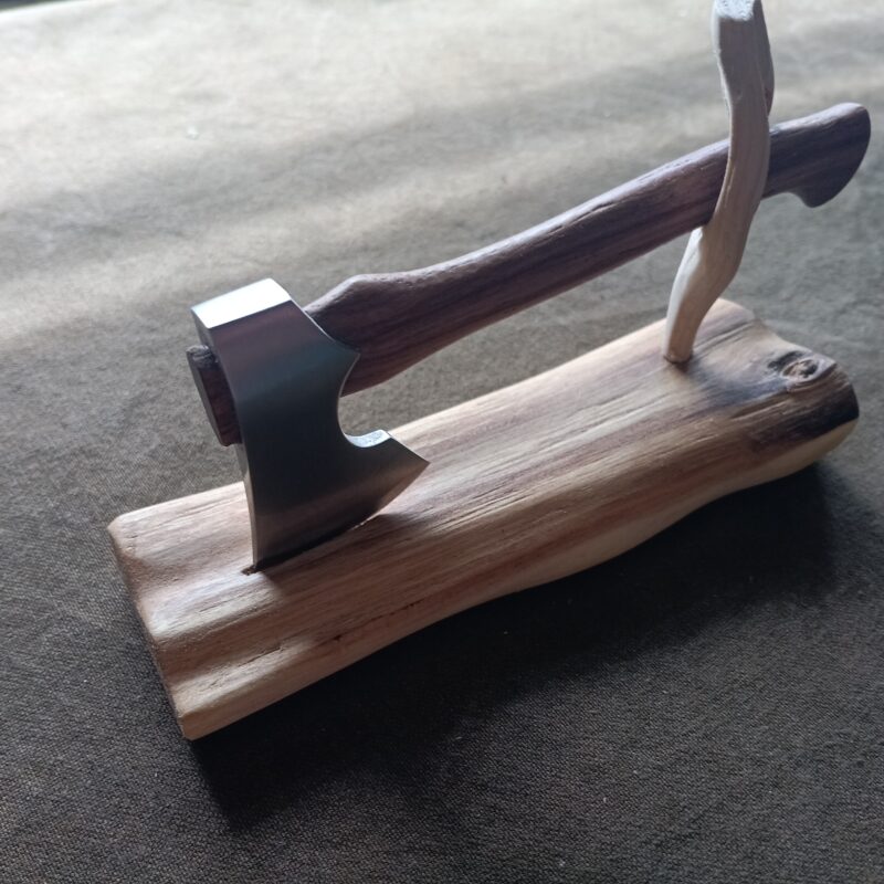 Loggers Axe no100 Akazie
